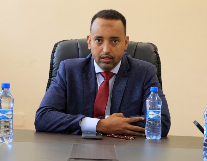The Director of the Criminal Investigation Directorate Col. Muhudin Ahmed Osman, met with Prosecutors from the Anti-Trafficking Department of the Office of the Attorney General and the Organized Crime Department of the Criminal Investigation Directorate.
