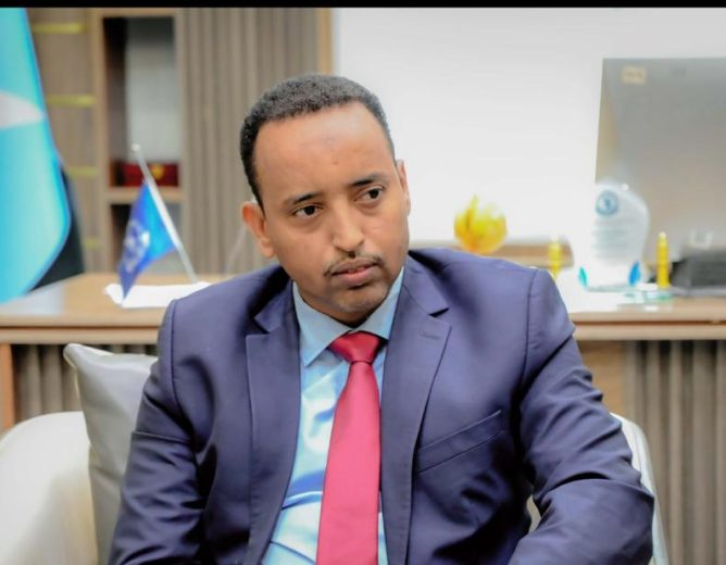 The Director of the Criminal Investigation Directorate (CID), Col. Muhudin Ahmed Osman, received the Head of Banadir University, Dr. Mohamed Mahmoud Hassan, along with members of the university’s administration at his office